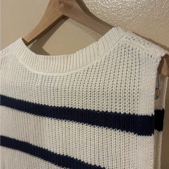 - Becool cable knit button sweater sleeveless navy white M/L - Picture 6 of 6